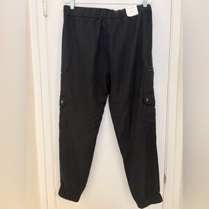 Banana Republic Woman’s Cargo Pants